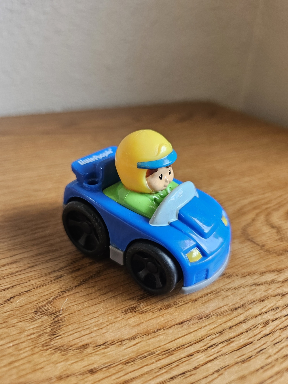 4/$10 Little People Wheelies Fisher Price Blue Car Driver Yellow Helmet Toy